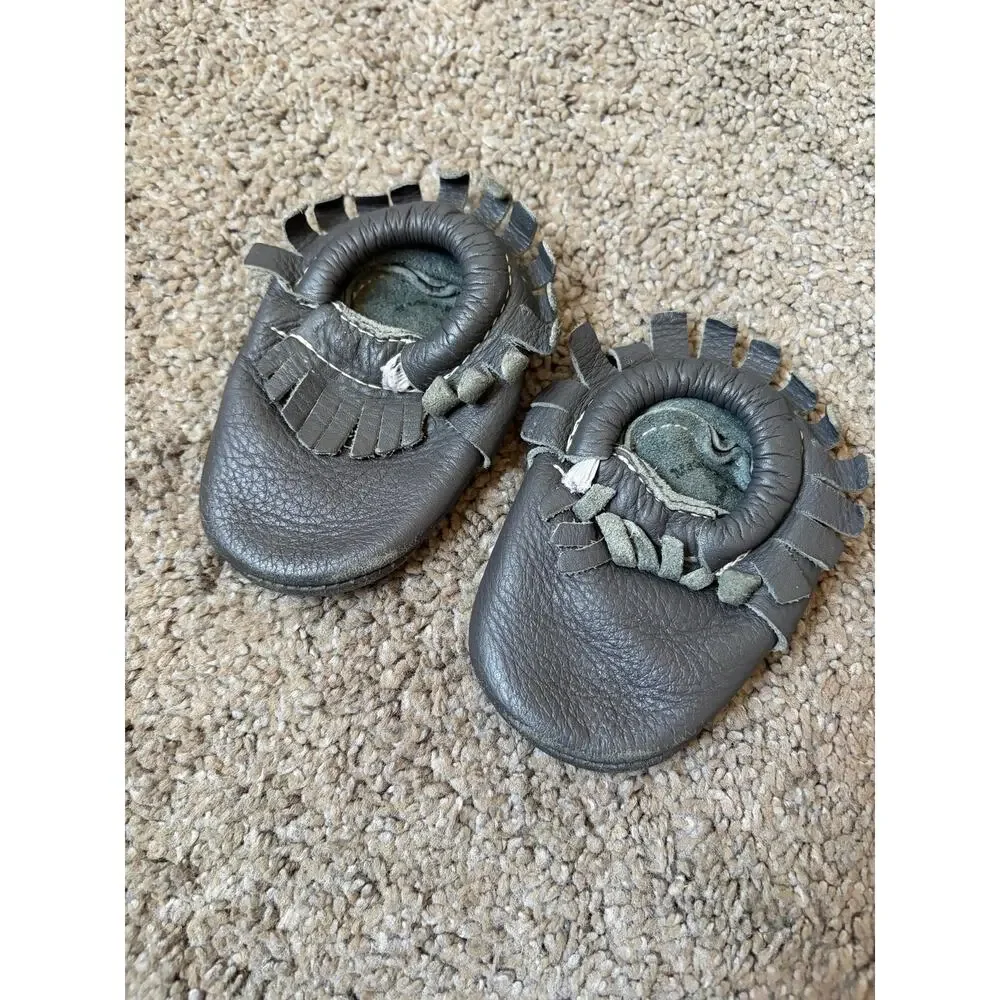 Freshly Picked Gray Leather Baby Moccasins Sz 1